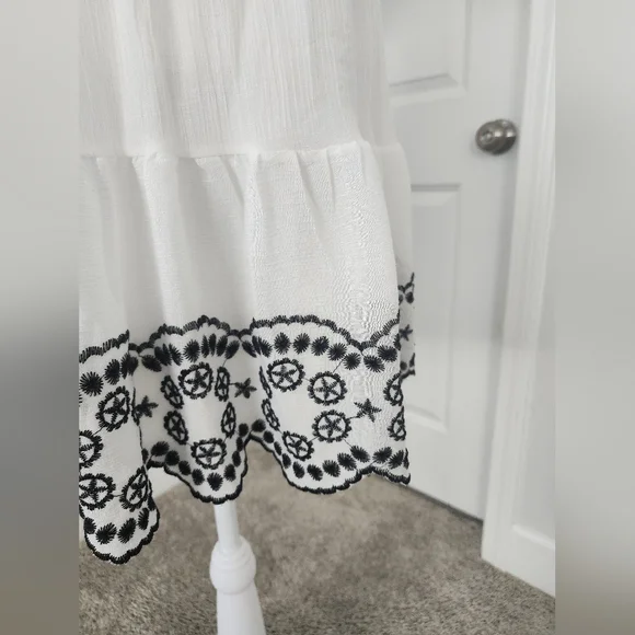 White Embroidered V-Neck Mini Dress with Black Trim - Picture 3 of 5